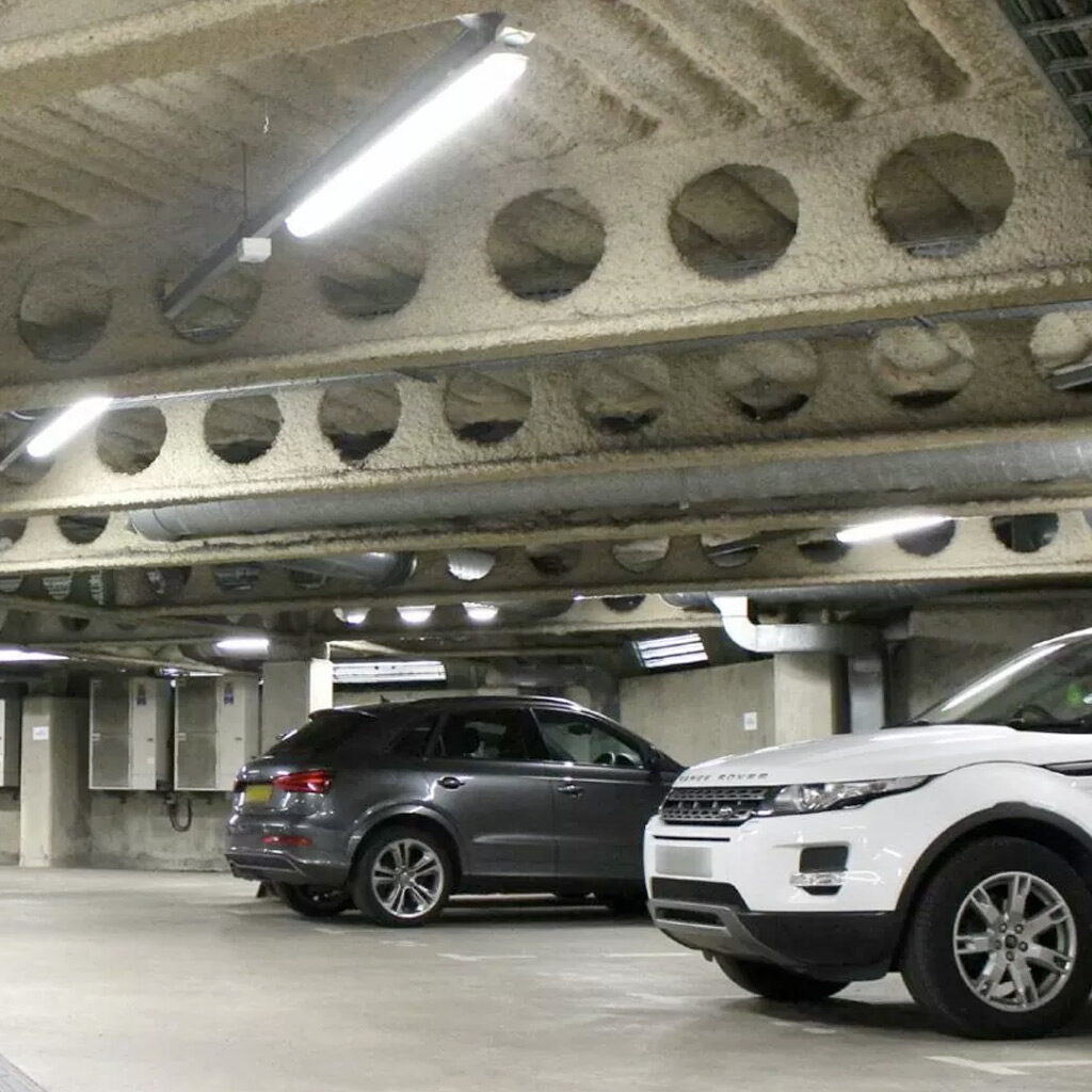 compare business prices garage with parked cars